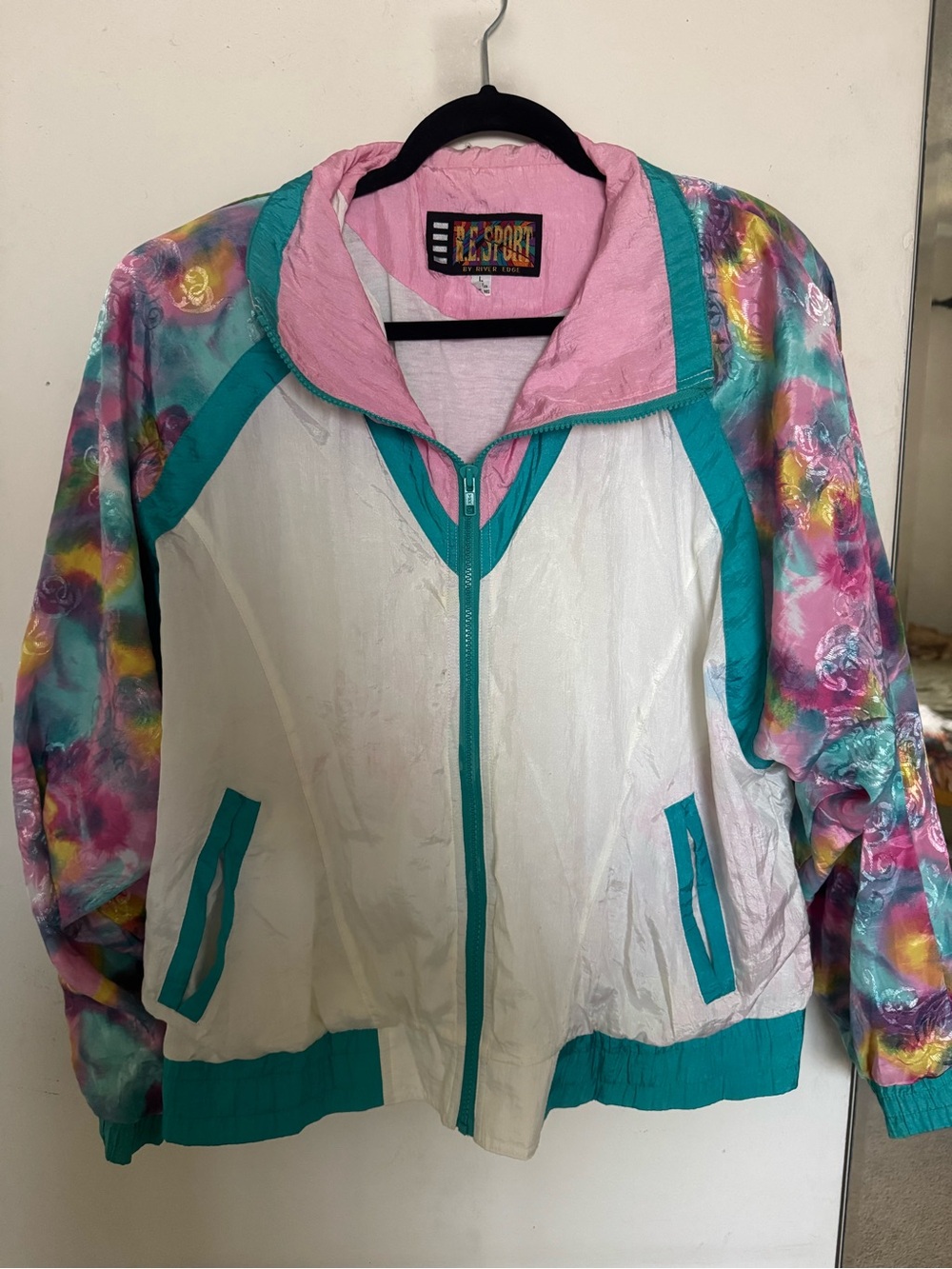 ELLESSE White & Teal Floral Sleeve Vintage Windbreaker Jacket